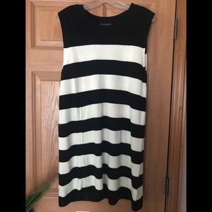 Banana Republic Sleeveless Tunic Sweater- Large